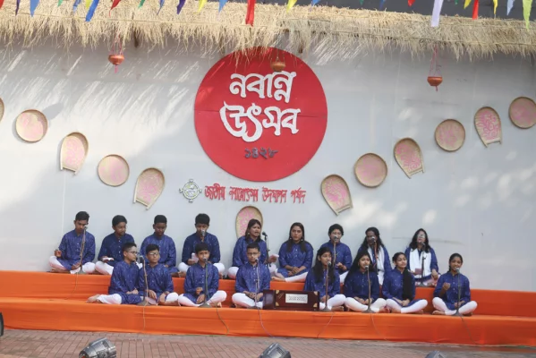 মঙ্গলবার শিল্পকলা একাডেমিতে আয়োজন করা হয় নবান্ন উৎসব