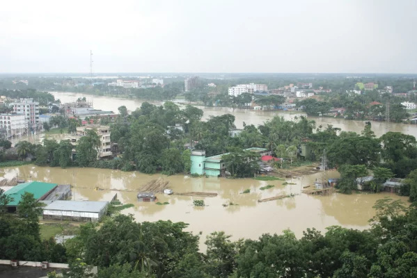 সুরমা, কুশিয়ারাসহ সিলেটের বিভিন্ন নদীর পানি কমতে শুরু করছে