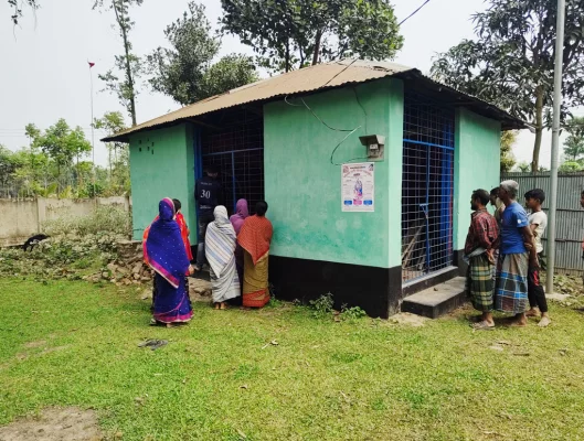 কুড়িগ্রামের উলিপুরে গত দুদিনে একাধিক মন্দিরে প্রতিমা ভাঙচুর ও মন্দির থেকে প্রতিমা তুলে নিয়ে যাওয়ার ঘটনা ঘটেছে