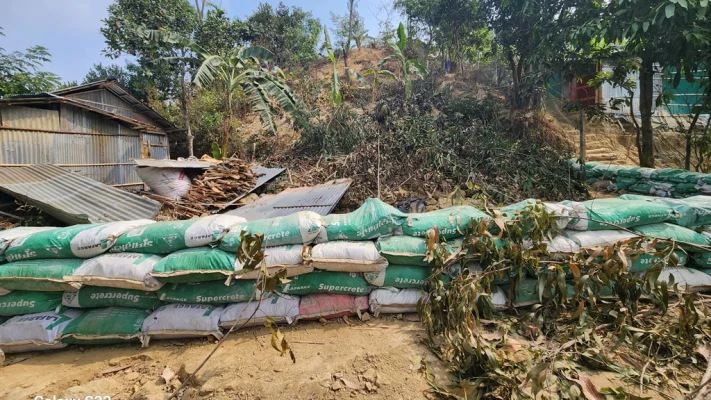 ‘জঙ্গল সলিমপুরে পাহাড় কাটার ধুম’ শিরোনামে আজকের পত্রিকায় সংবাদ প্রকাশিত হয়