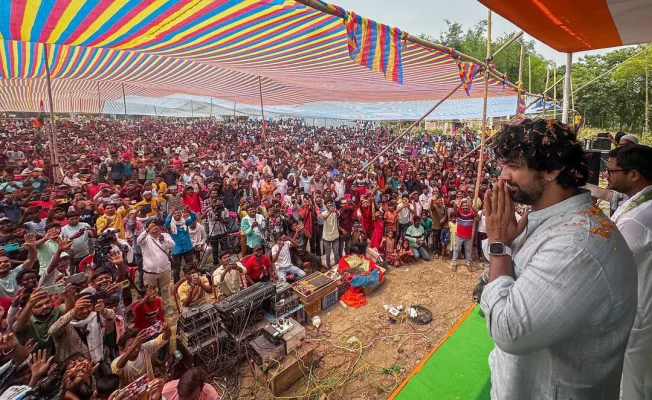 ভোটের ময়দানে ব্যস্ত দেব। ছবি: ইনস্টাগ্রাম