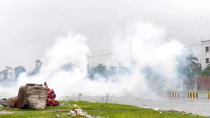 খুলনা বিশ্ববিদ্যালয়ের আশপাশের এলাকায় সংঘর্ষ