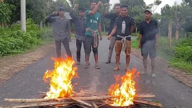 বাঘাইছড়িতে চলছে ইউপিডিএফের সড়ক ও নৌপথ অবরোধ