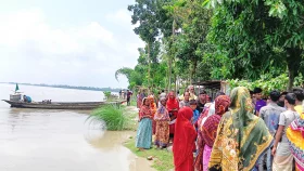 তিস্তায় নৌকাডুবি: ৪র্থ দিনে আরেক শিশুর মরদেহ উদ্ধার 