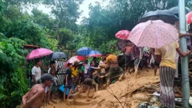 কক্সবাজারে পাহাড়ধসে দুই পরিবারের ৬ জনের মৃত্যু 