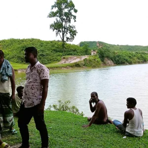 দুর্গাপুরের নীল পানির লেকে গোসলে নেমে তরুণের মৃত্যু 