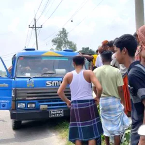 সিরাজগঞ্জে বালুবাহী ট্রাকের ধাক্কায় বৃদ্ধ নিহত 