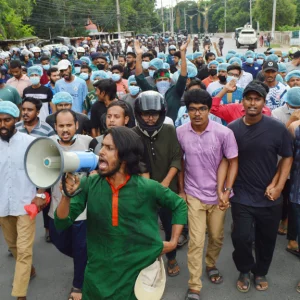 রাবি শিক্ষার্থীদের বিক্ষোভ, ছাত্র হত্যার বিচার দাবি