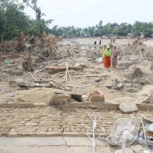 কুমিল্লায় বন্যায় ক্ষতিগ্রস্ত ৮২ হাজার ঘর, খোলা আকাশের নিচে অনেক পরিবার