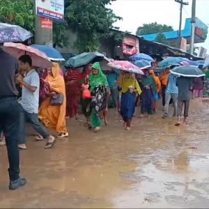 আশুলিয়ায় শিল্পাঞ্চলের পরিস্থিতির উন্নতি, আজ ২০ কারখানায় কাজ বন্ধ