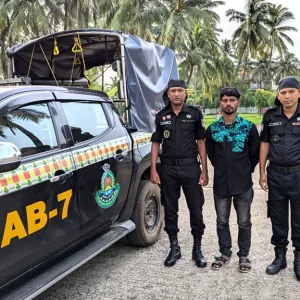 চট্টগ্রামে ছাত্র-জনতার ওপর গুলি ছোড়া সন্ত্রাসী মিজান গ্রেপ্তার