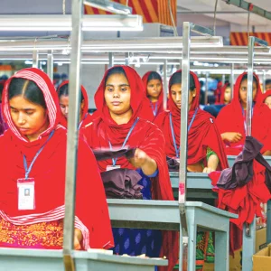 পোশাকশিল্পে অস্থিরতা: স্বপ্ন দেখতে সমস্যা কী