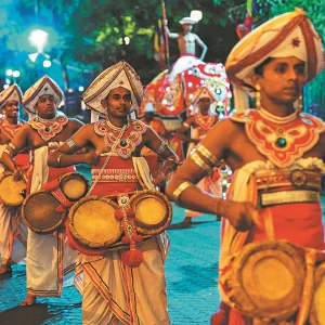 ভারতীয় প্রতিষ্ঠানের সঙ্গে চুক্তি বাতিল, পুরোনো ভিসা নীতিতে ফিরল শ্রীলঙ্কা